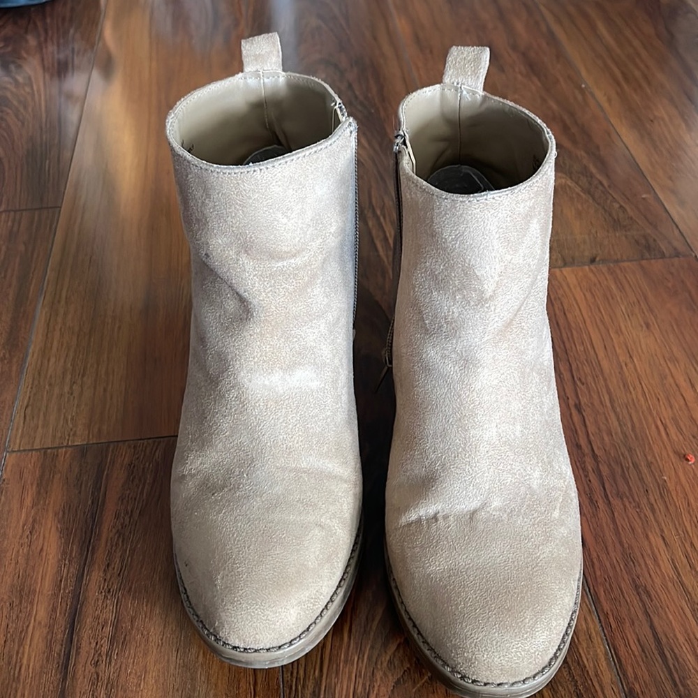 Tan bootie